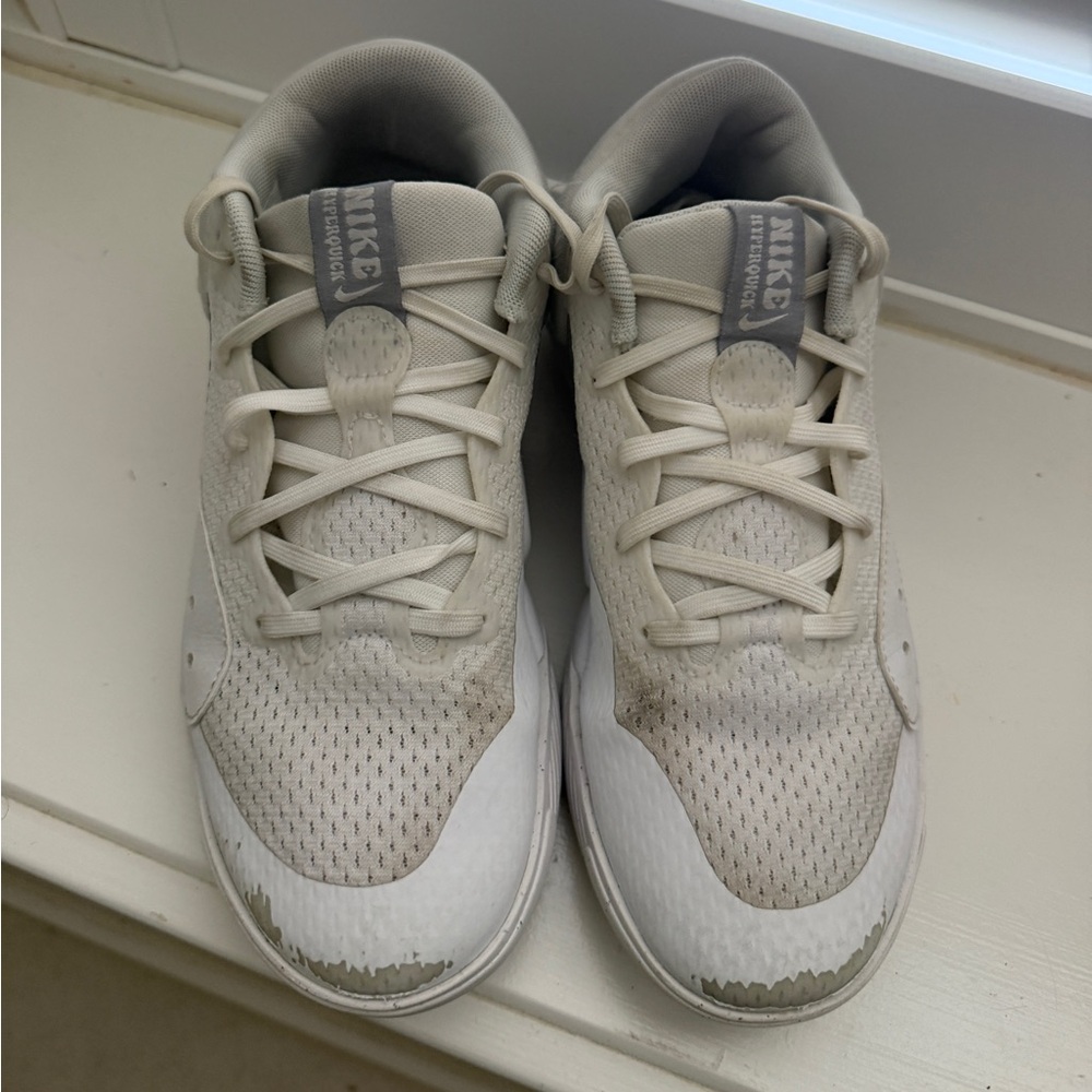 Nike Volleyball sneakers size 5Y